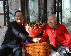 关于乌兰-武鲁一准备通宵为本战做准备的信息